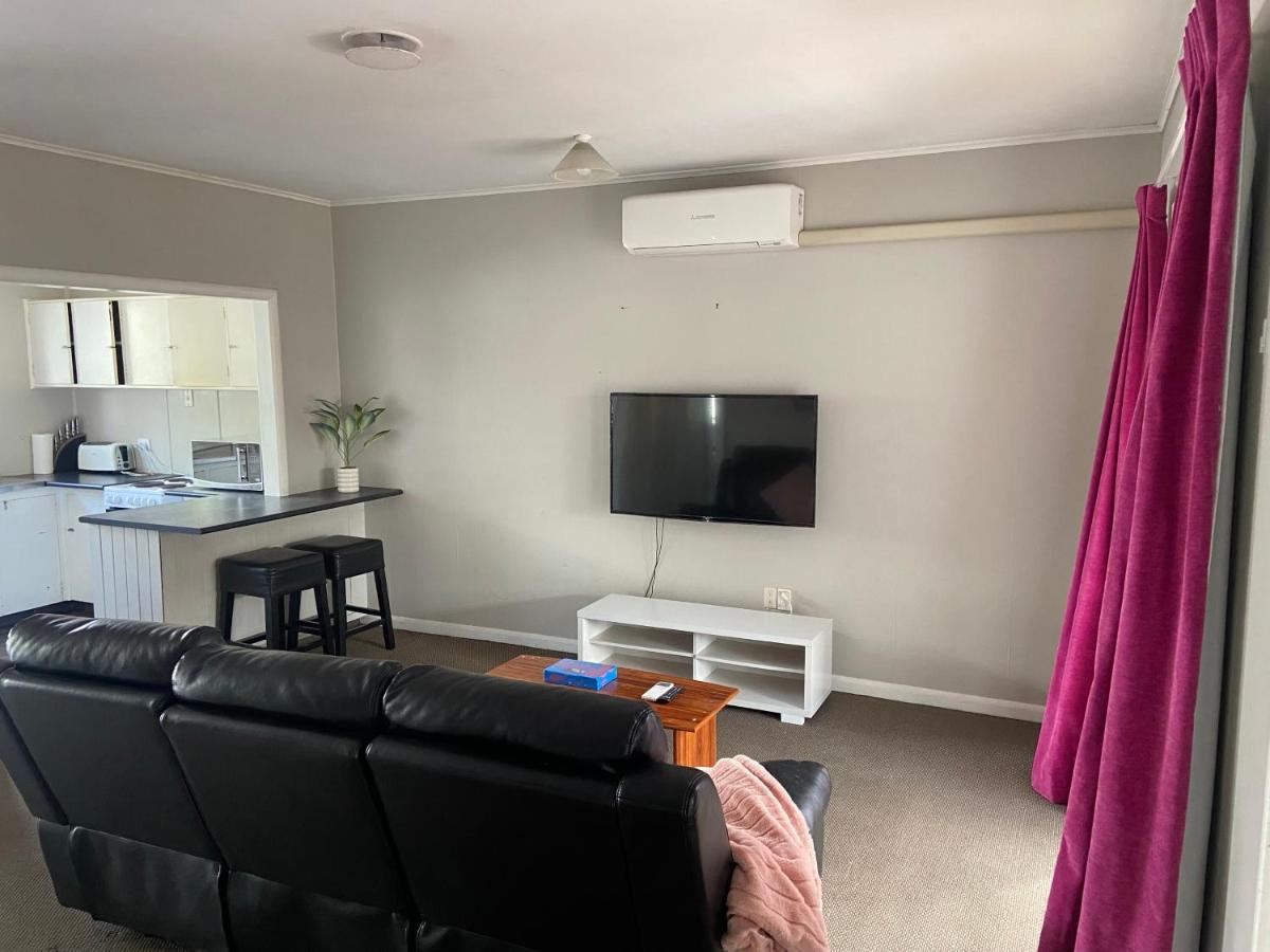 3-Bedroom Unit Within Walking Distance To City Hamilton Eksteriør billede
